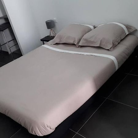 Logement Neuf De 40 M², Equipe Et Confortable Croix-Chapeau Exterior foto